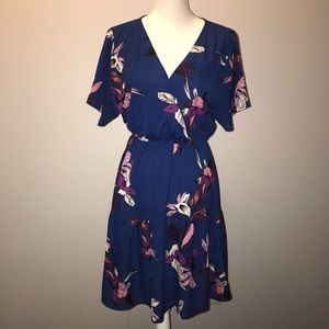 🛍 4/$24 🛍 Pretty floral dress